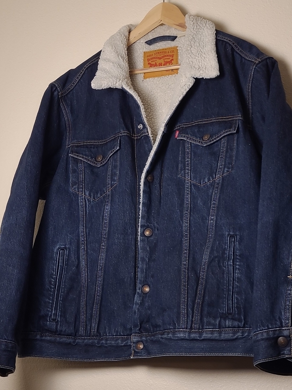 Levi's Strauss & Co. Trucker Men's Dark Blue Sherpa-Lined Denim Jacket Size XL